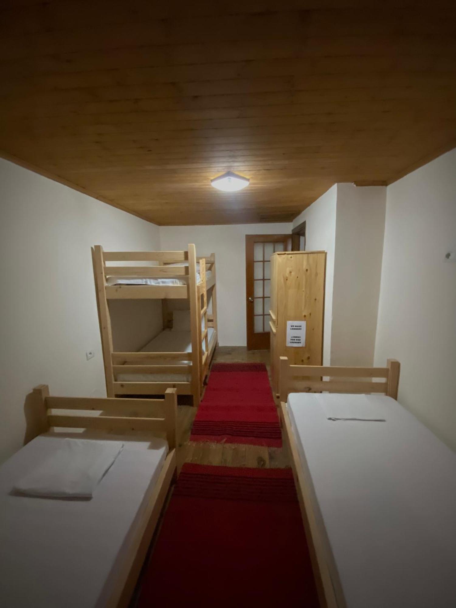 Teo'S Guest House Berat Esterno foto